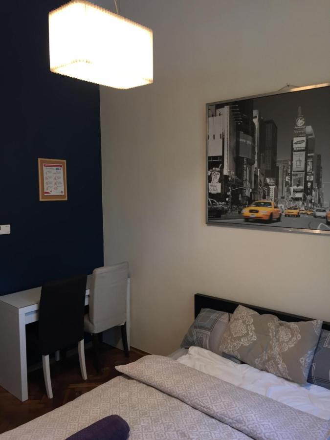 Mrowka Appartement Krakau Buitenkant foto