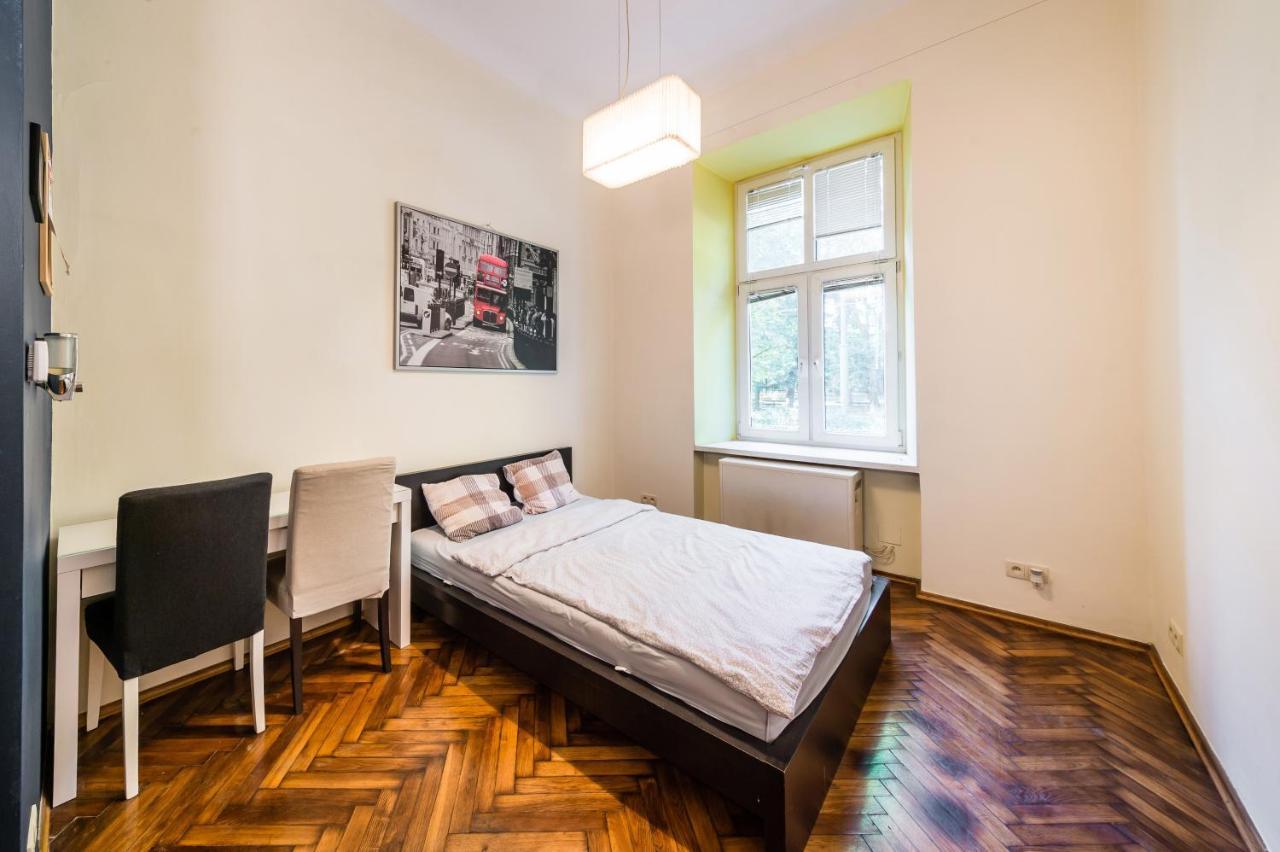 Mrowka Appartement Krakau Buitenkant foto